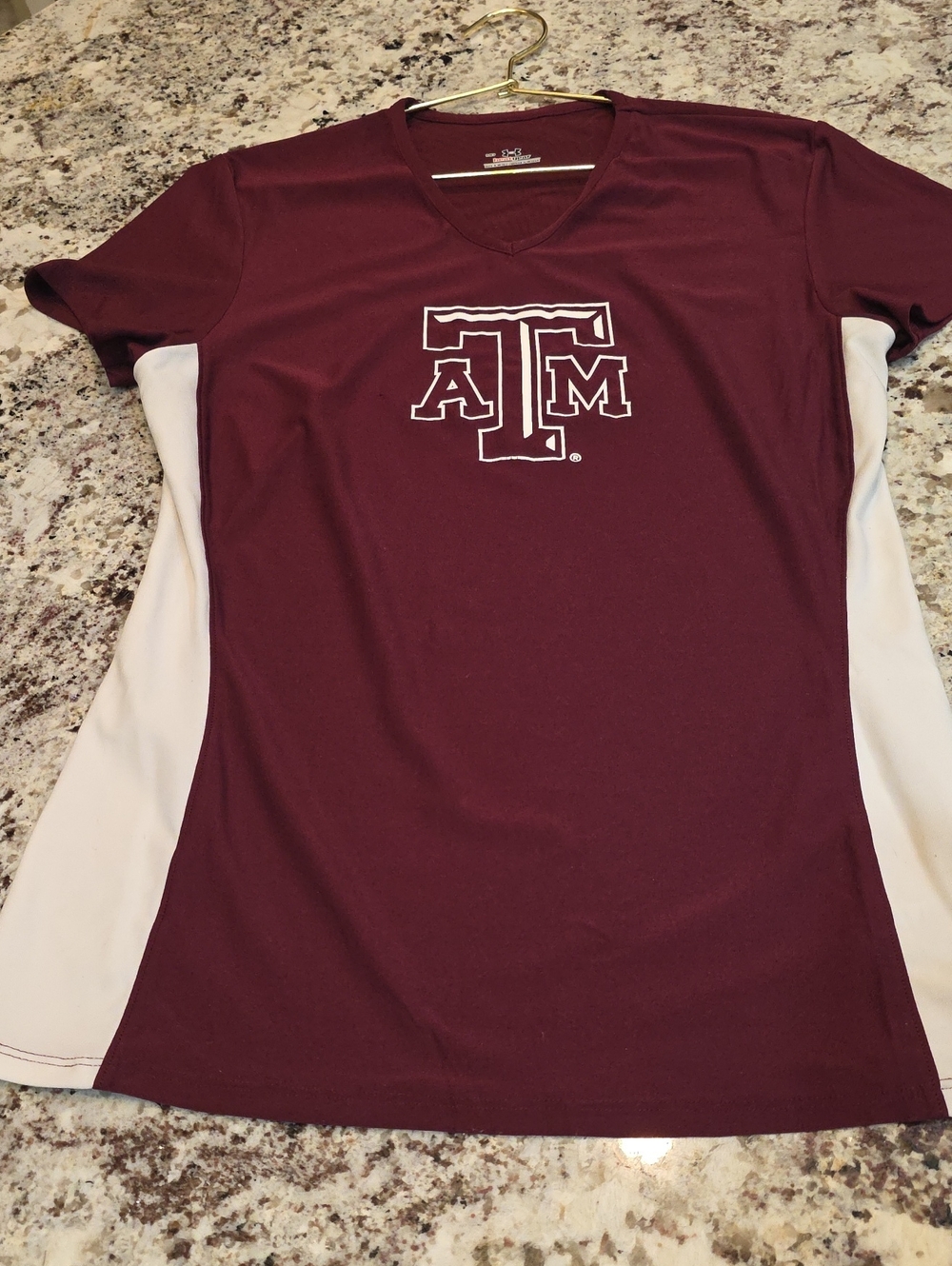 Under Armour Texas A&M Aggies women's performance V-neck top #collegiate